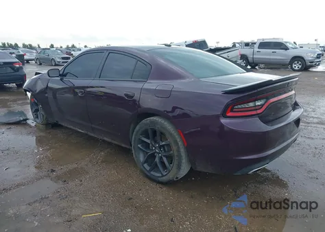 2021 Dodge Charger Sxt Rwd z USA, uszkodzony, nr VIN 2C3CDXBG1MH611911